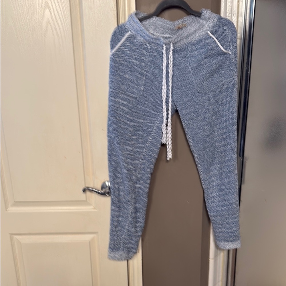 Faherty Blue Quilted Jogger Pants
